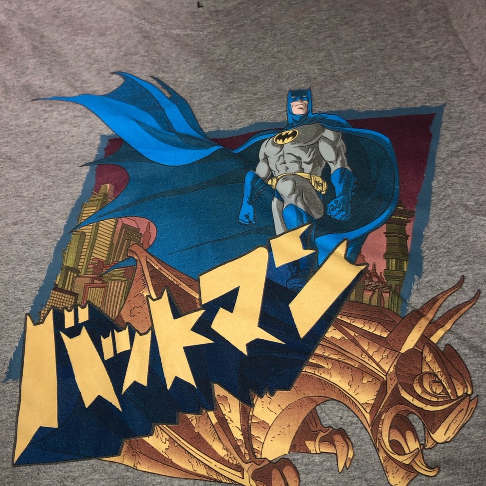 BATMAN SHIRT SIZE YOUTH L